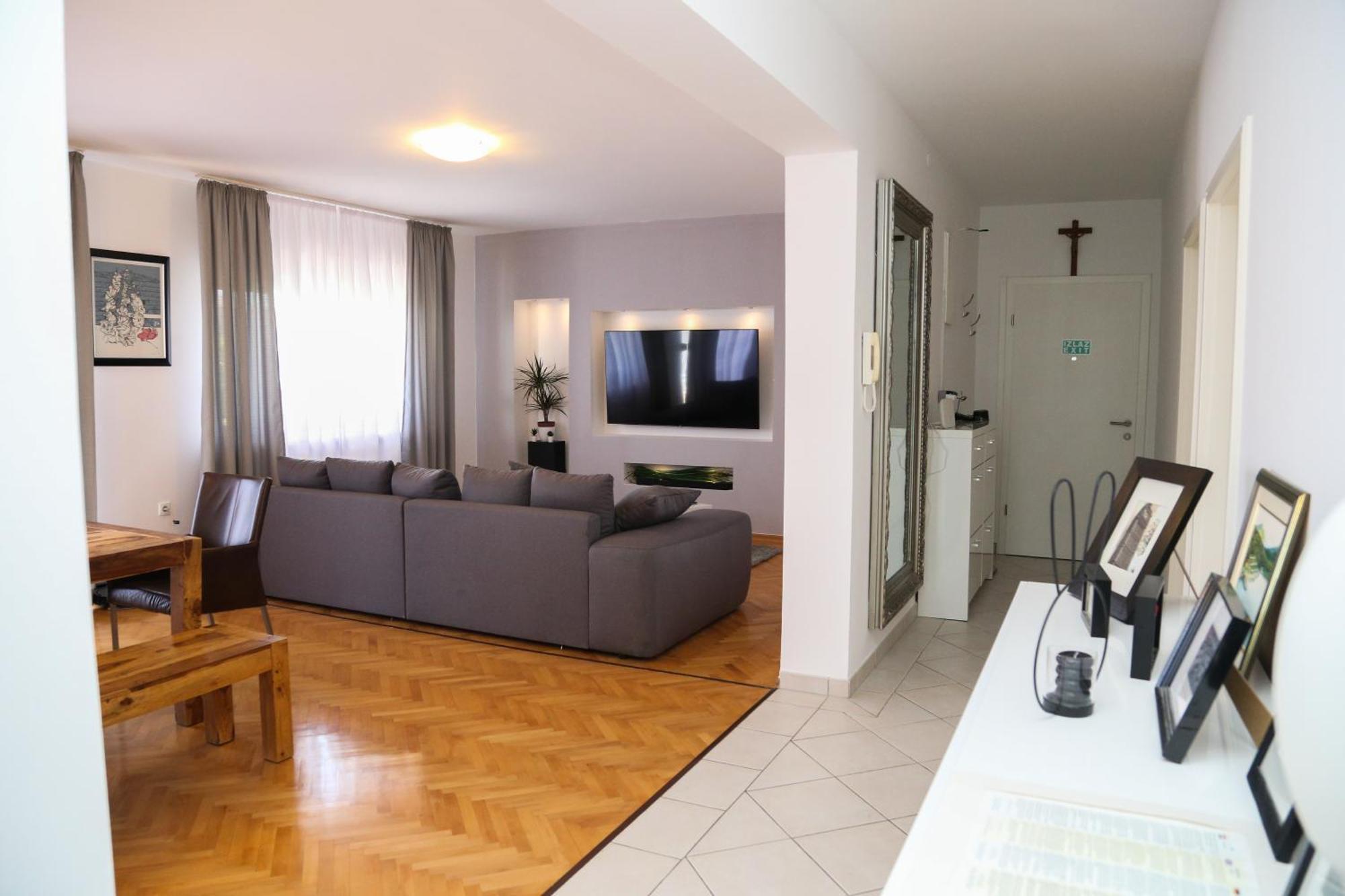 Apartment Luno Kastela Exterior photo